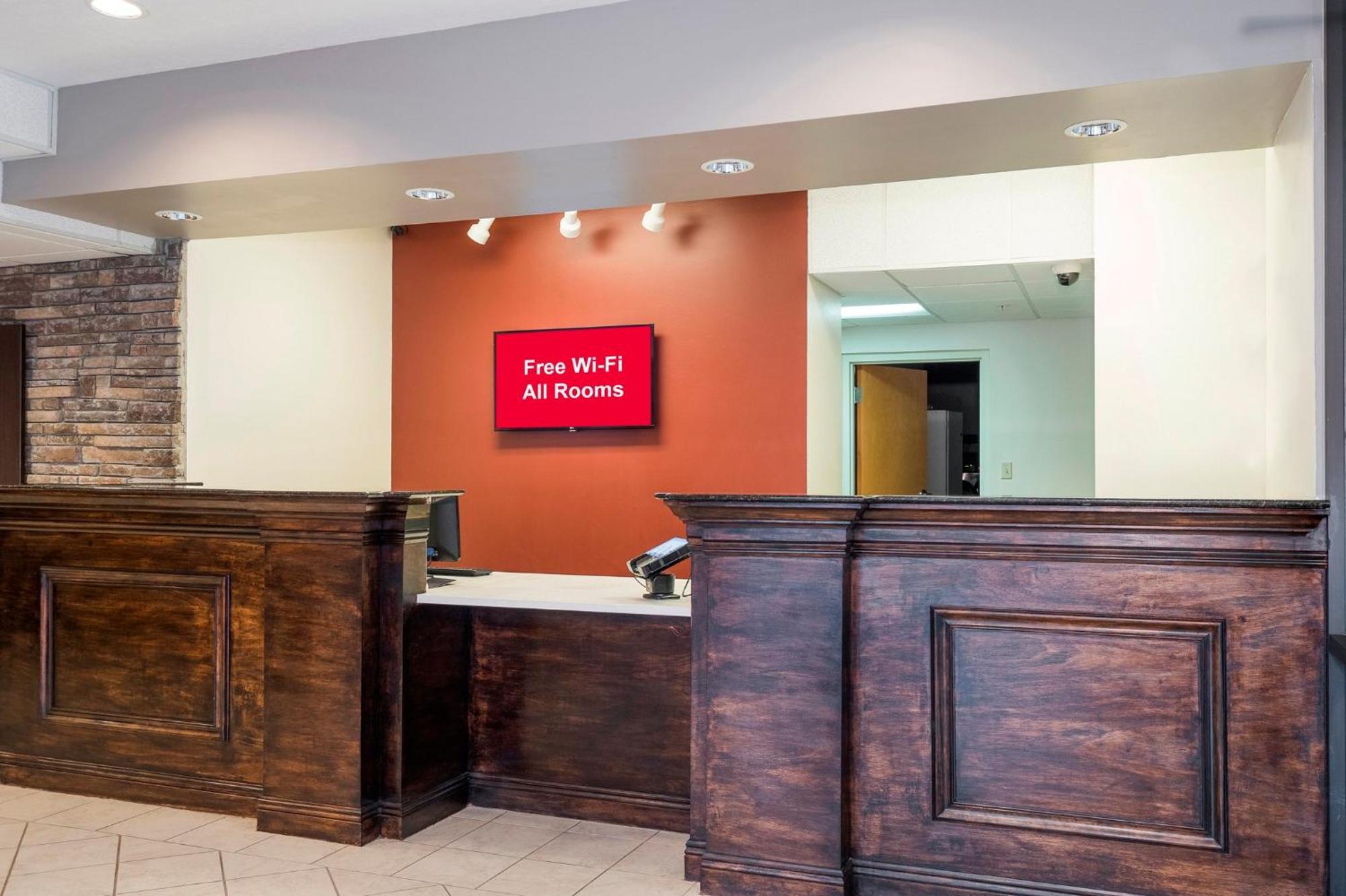 Red Roof Inn & Suites Biloxi - Ocean Springs Екстериор снимка