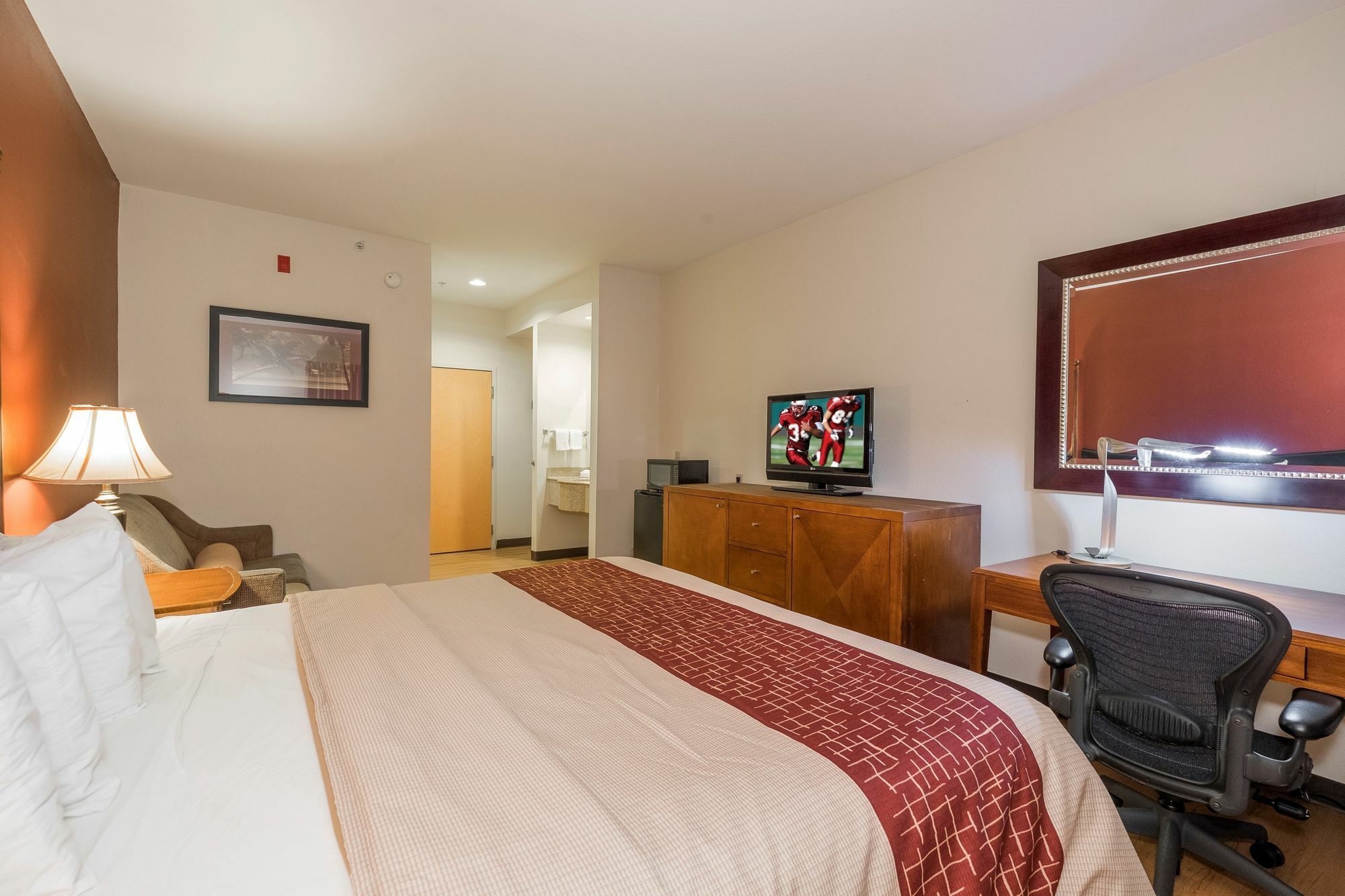 Red Roof Inn & Suites Biloxi - Ocean Springs Екстериор снимка