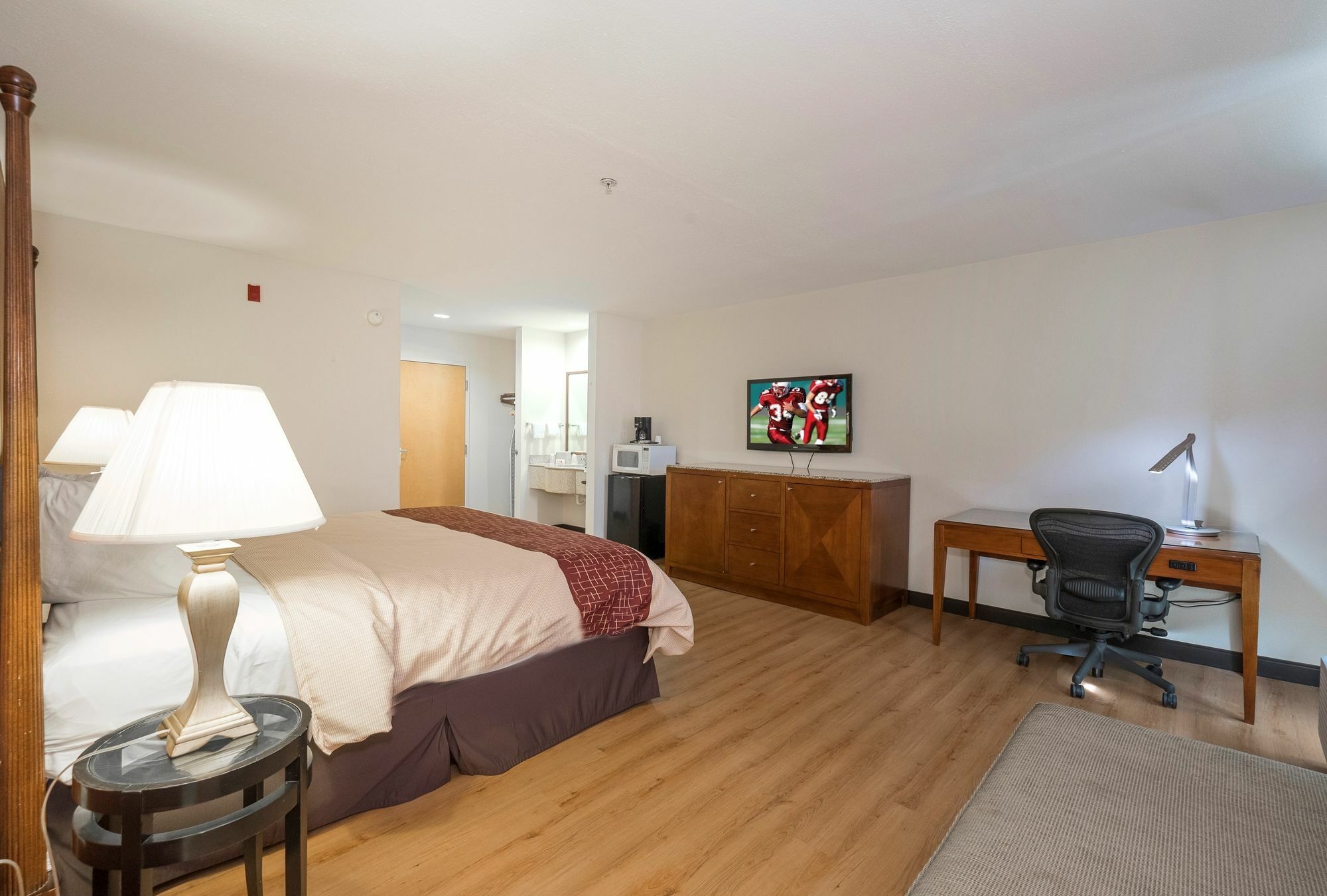 Red Roof Inn & Suites Biloxi - Ocean Springs Екстериор снимка