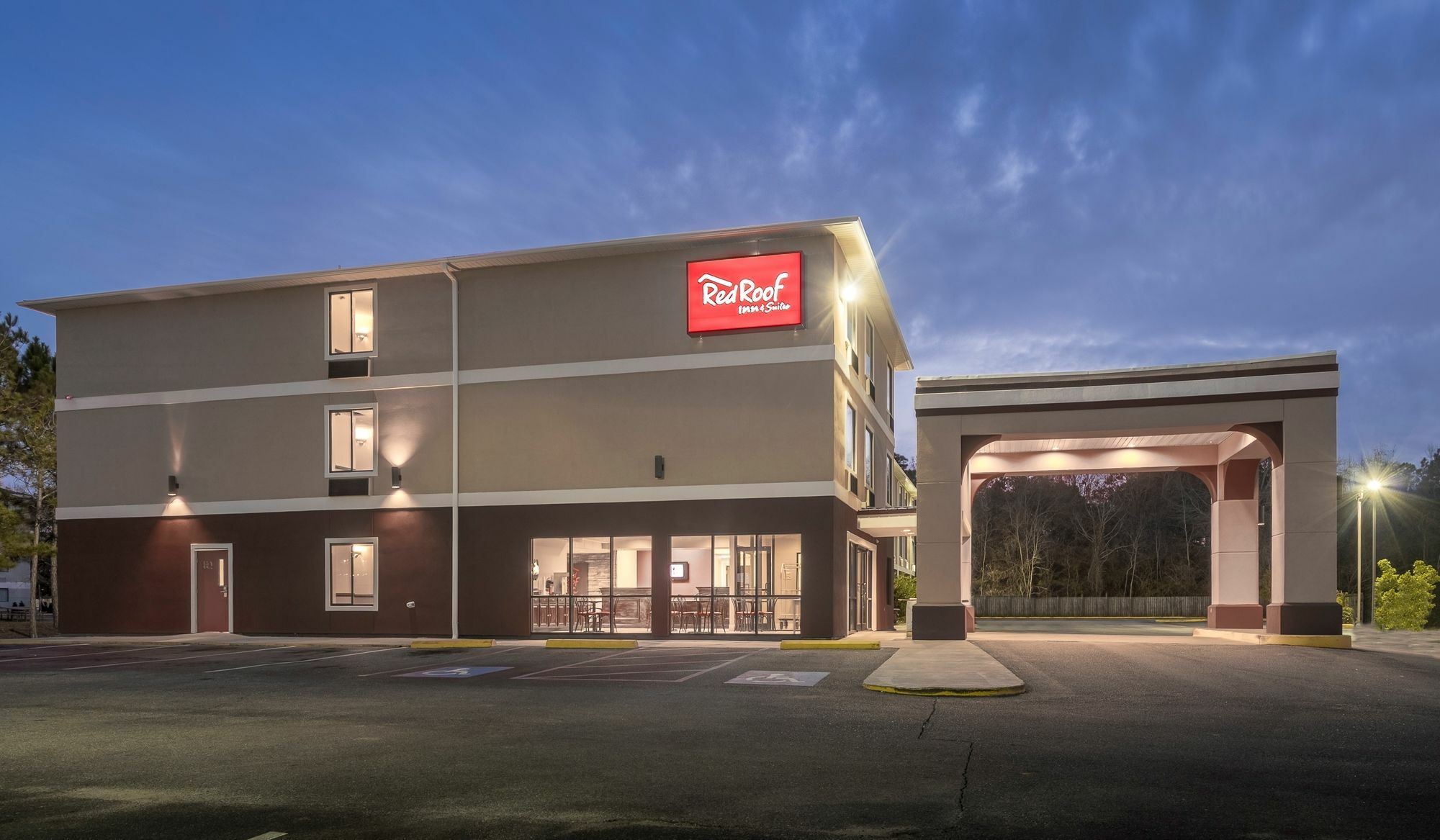 Red Roof Inn & Suites Biloxi - Ocean Springs Екстериор снимка